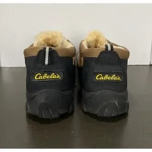 Cabela display picture 1